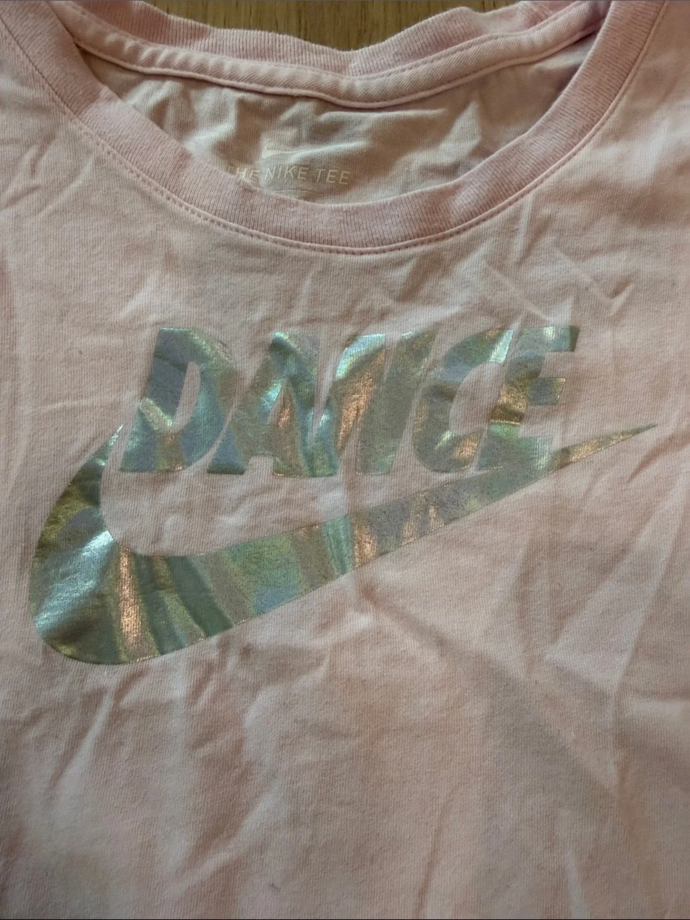 Nike Pink Short Sleeve ‘Dance’ Tee with Iridescent Swoosh Size Youth Small